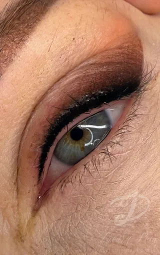 Trucco permanente occhi — foto 11 di 31
