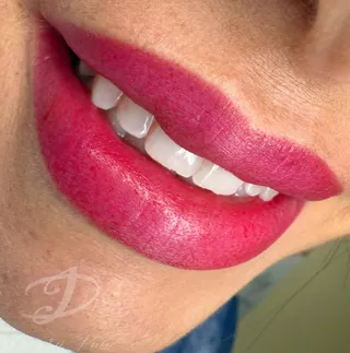 Trucco permanente labbra — foto 21 di 24